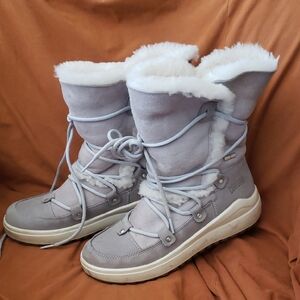 Cougar Gray and White Winter Rain Boots with Cozy Lining